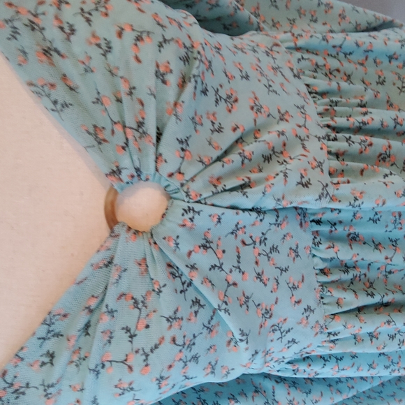 Willow & Root NWT LS Woman's Ruffle Semi-Sheer Blue Floral Top Small Resin Ring - Picture 9 of 12